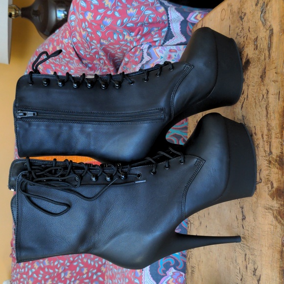 Pleaser Delight 1020 in Black *Real* Leather Size 9 - Picture 3 of 7